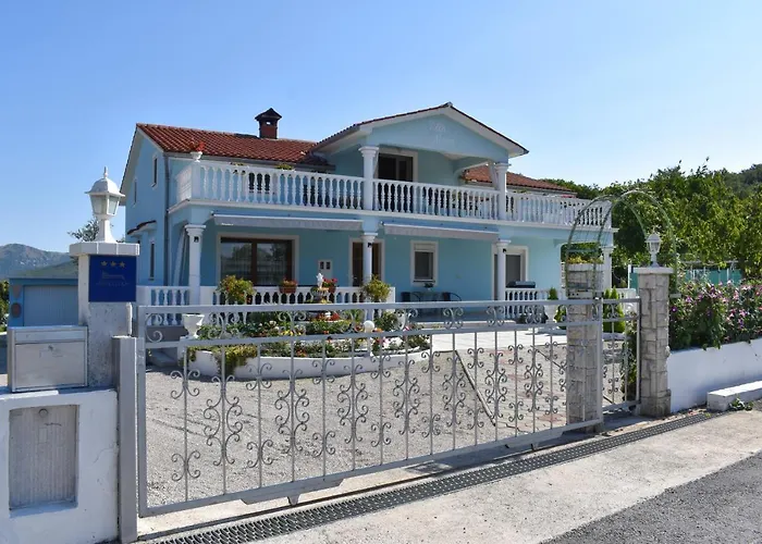 Villa Maria